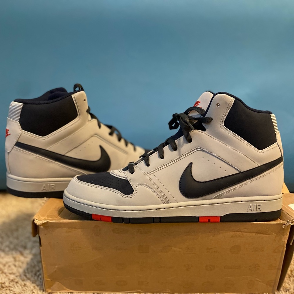 Never Worn Nike Air
